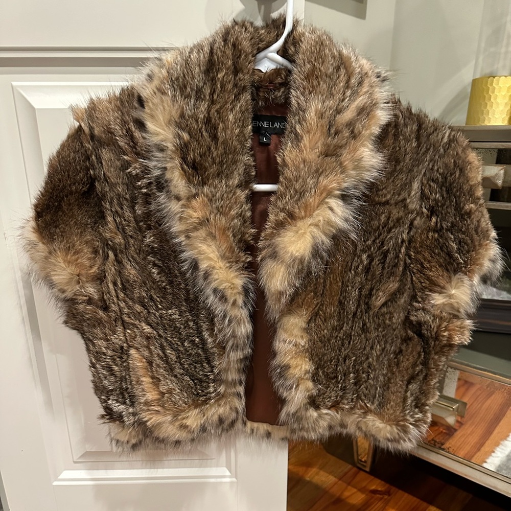 NWOT; Never worn, perfect condition Adrienne Landau Fox Fur Crop Vest; Size L